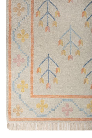 Elaris Sprig Ivory Wool Rug